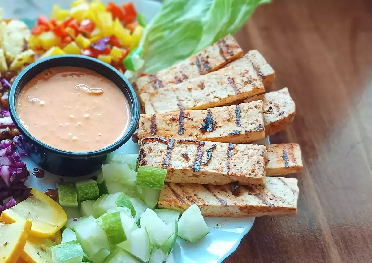 Grilled Paneer Salad